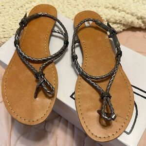 BP Thong Sandal